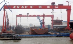 Chinese shipbuilding giants swap management, continue to deny merger plans
